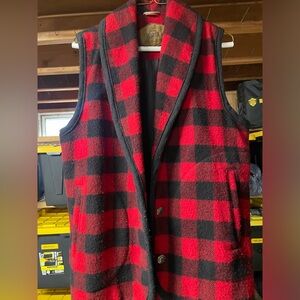 Woolrich Vintage 85% Wool Red and Black Checkered Vest